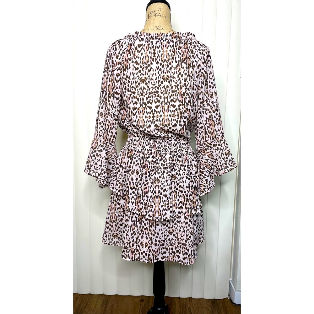 EXPRESS tiger color light dress. Size A. Brand New!